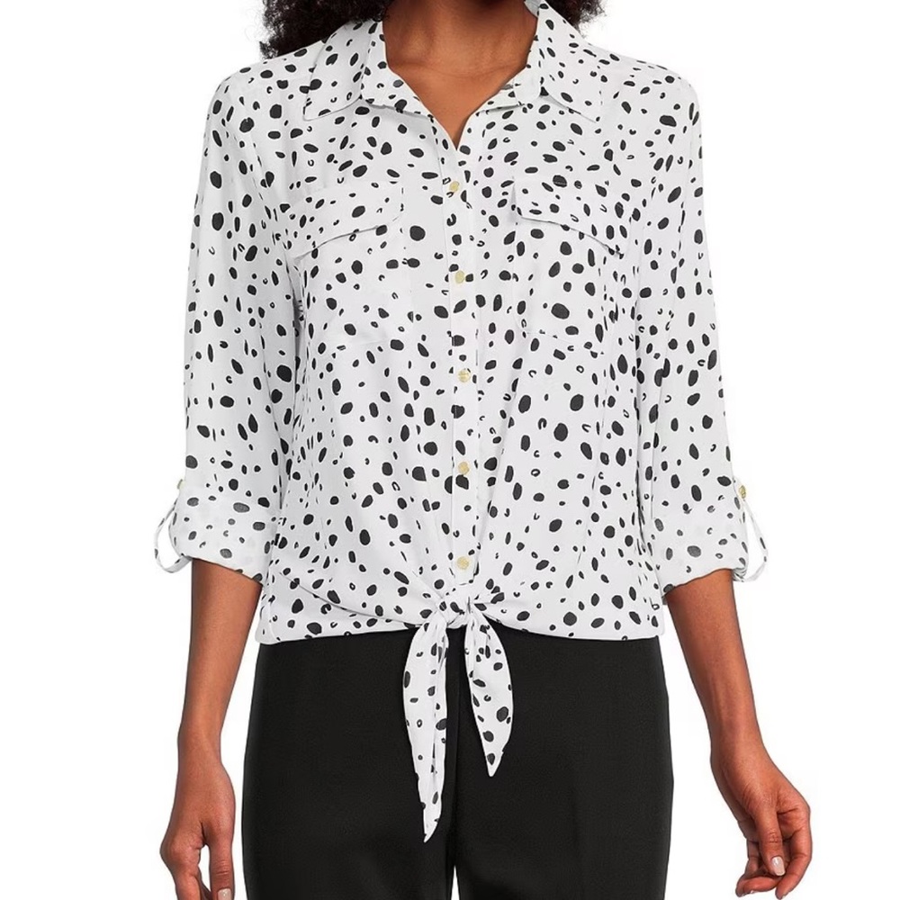 Investments petite large button top.